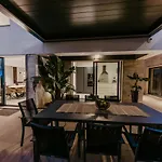 Villa Bloomhill Escape *