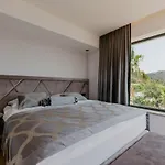 Bloomhill Escape Villa *