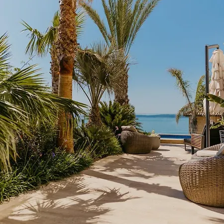 Villa Bloomhill Escape Traù