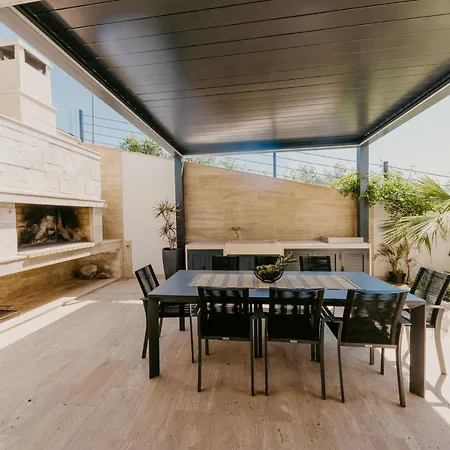 Bloomhill Escape * Traù