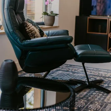 Villa Bloomhill Escape